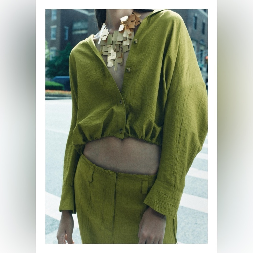 NEW ZARA ZW Collection‎ Pistachio Green Wrinkled Satin Effect Button Front Top M